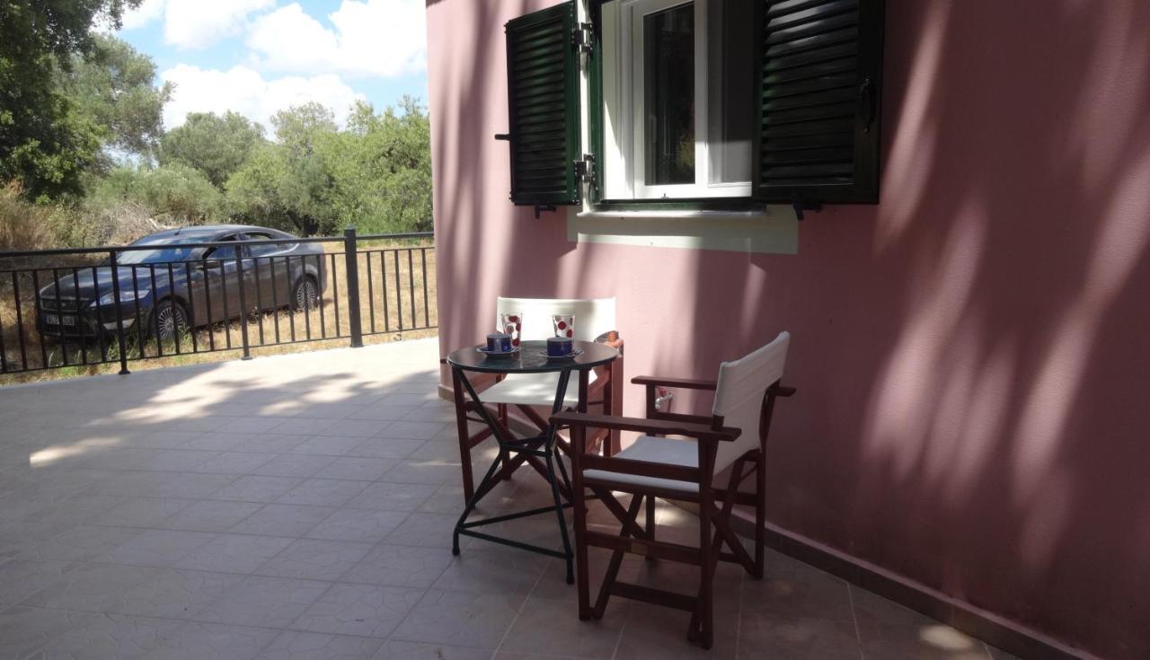 Victoria'S Summer House Lixouri Exterior foto